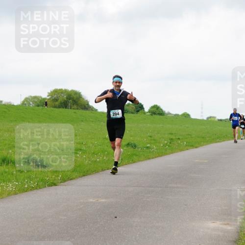 05.05.2024 - 7. Wedeler Halbmarathon Fuchs,  Jonas http://msf.ph/oto/6235342 05.05.2024 11:23:44 Laufen 204 meine-sportfotos.de