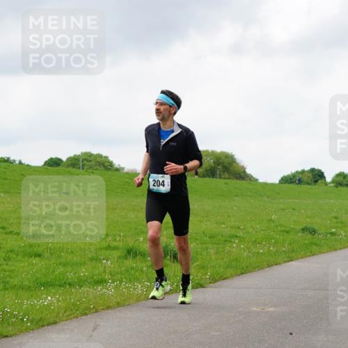 05.05.2024 - 7. Wedeler Halbmarathon Fuchs,  Jonas http://msf.ph/oto/6235356 05.05.2024 11:23:46 Laufen 204 meine-sportfotos.de