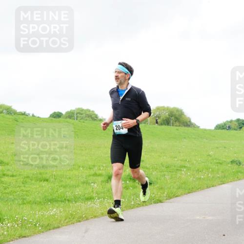05.05.2024 - 7. Wedeler Halbmarathon Fuchs,  Jonas http://msf.ph/oto/6235357 05.05.2024 11:23:46 Laufen 204 meine-sportfotos.de