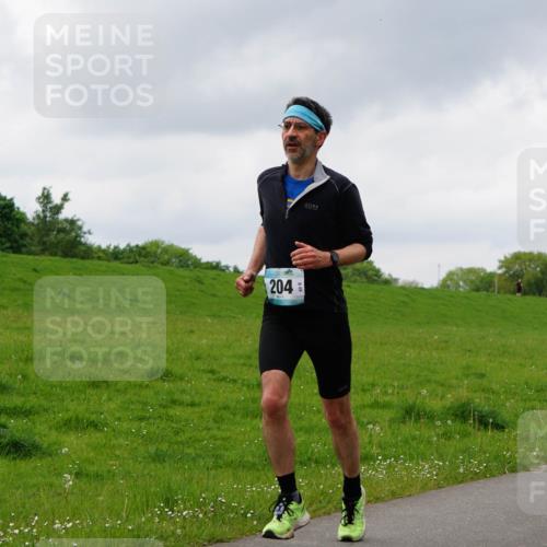 05.05.2024 - 7. Wedeler Halbmarathon Fuchs,  Jonas http://msf.ph/oto/6235362 05.05.2024 11:23:46 Laufen 204 meine-sportfotos.de