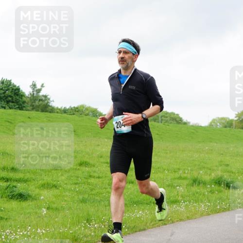 05.05.2024 - 7. Wedeler Halbmarathon Fuchs,  Jonas http://msf.ph/oto/6235363 05.05.2024 11:23:46 Laufen 204 meine-sportfotos.de