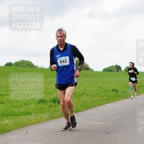 05.05.2024 - 7. Wedeler Halbmarathon Fuchs,  Jonas http://msf.ph/oto/6235393 05.05.2024 11:23:55 Laufen 542, 504 meine-sportfotos.de