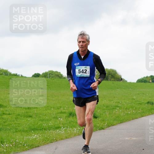 05.05.2024 - 7. Wedeler Halbmarathon Fuchs,  Jonas http://msf.ph/oto/6235395 05.05.2024 11:23:55 Laufen 542, 504 meine-sportfotos.de