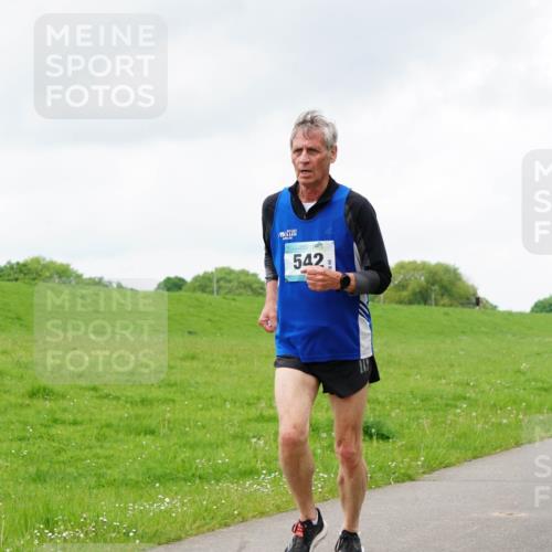 05.05.2024 - 7. Wedeler Halbmarathon Fuchs,  Jonas http://msf.ph/oto/6235396 05.05.2024 11:23:55 Laufen 542 meine-sportfotos.de