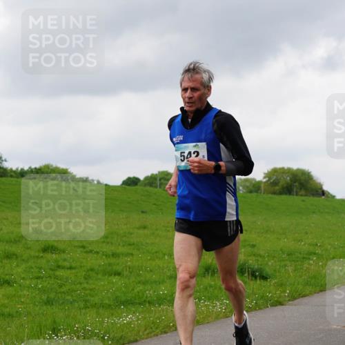 05.05.2024 - 7. Wedeler Halbmarathon Fuchs,  Jonas http://msf.ph/oto/6235397 05.05.2024 11:23:55 Laufen 542, 16 meine-sportfotos.de