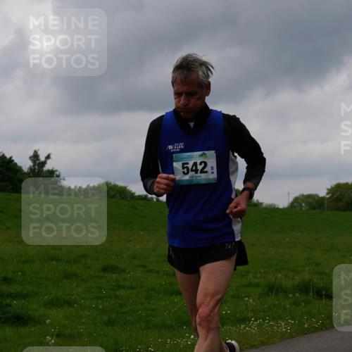 05.05.2024 - 7. Wedeler Halbmarathon Fuchs,  Jonas http://msf.ph/oto/6235400 05.05.2024 11:23:56 Laufen 542 meine-sportfotos.de
