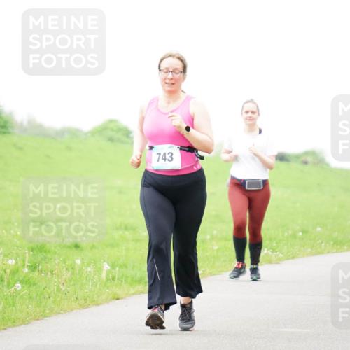 05.05.2024 - 7. Wedeler Halbmarathon Fuchs,  Jonas http://msf.ph/oto/6235439 05.05.2024 11:24:07 Laufen 743, 906 meine-sportfotos.de