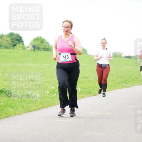 05.05.2024 - 7. Wedeler Halbmarathon Fuchs,  Jonas http://msf.ph/oto/6235444 05.05.2024 11:24:09 Laufen 743 meine-sportfotos.de