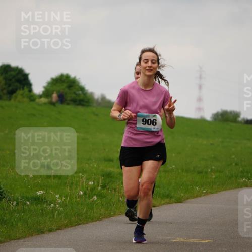05.05.2024 - 7. Wedeler Halbmarathon Fuchs,  Jonas http://msf.ph/oto/6235453 05.05.2024 11:24:12 Laufen 3, 906, 131 meine-sportfotos.de