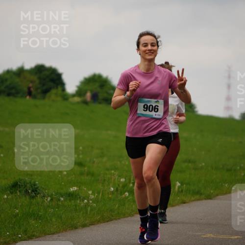 05.05.2024 - 7. Wedeler Halbmarathon Fuchs,  Jonas http://msf.ph/oto/6235457 05.05.2024 11:24:13 Laufen 906, 131 meine-sportfotos.de