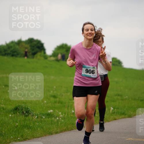 05.05.2024 - 7. Wedeler Halbmarathon Fuchs,  Jonas http://msf.ph/oto/6235459 05.05.2024 11:24:13 Laufen 906, 131 meine-sportfotos.de