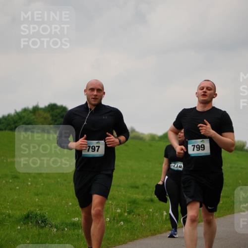 05.05.2024 - 7. Wedeler Halbmarathon Fuchs,  Jonas http://msf.ph/oto/6235493 05.05.2024 11:24:24 Laufen 797, 710, 799 meine-sportfotos.de