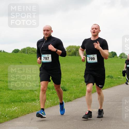 05.05.2024 - 7. Wedeler Halbmarathon Fuchs,  Jonas http://msf.ph/oto/6235508 05.05.2024 11:24:28 Laufen 797, 799 meine-sportfotos.de