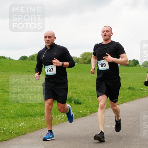 05.05.2024 - 7. Wedeler Halbmarathon Fuchs,  Jonas http://msf.ph/oto/6235509 05.05.2024 11:24:28 Laufen 797, 799, 710 meine-sportfotos.de