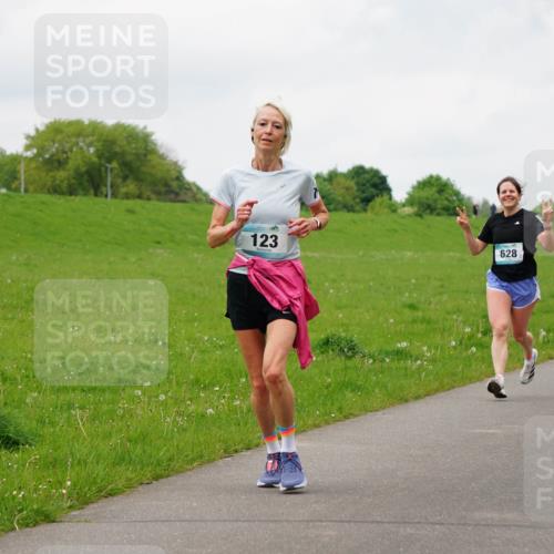 05.05.2024 - 7. Wedeler Halbmarathon Fuchs,  Jonas http://msf.ph/oto/6235537 05.05.2024 11:24:38 Laufen 123, 628 meine-sportfotos.de