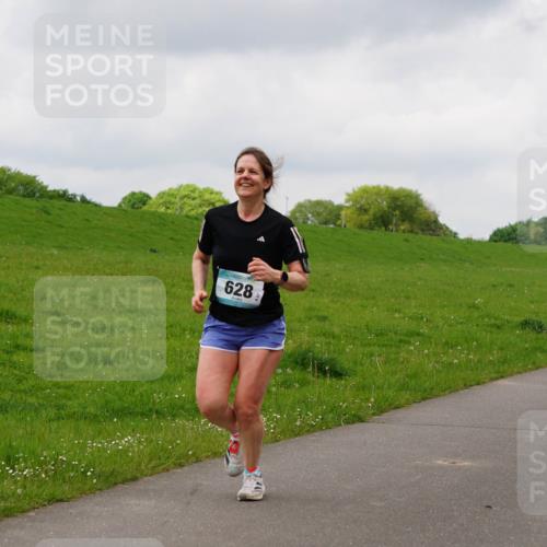 05.05.2024 - 7. Wedeler Halbmarathon Fuchs,  Jonas http://msf.ph/oto/6235552 05.05.2024 11:24:42 Laufen 628, 558 meine-sportfotos.de