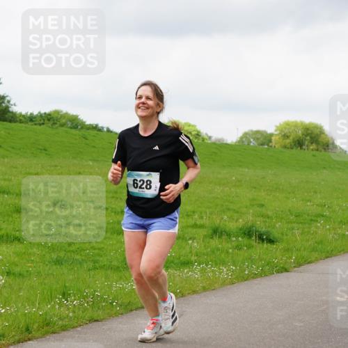 05.05.2024 - 7. Wedeler Halbmarathon Fuchs,  Jonas http://msf.ph/oto/6235555 05.05.2024 11:24:43 Laufen 628 meine-sportfotos.de