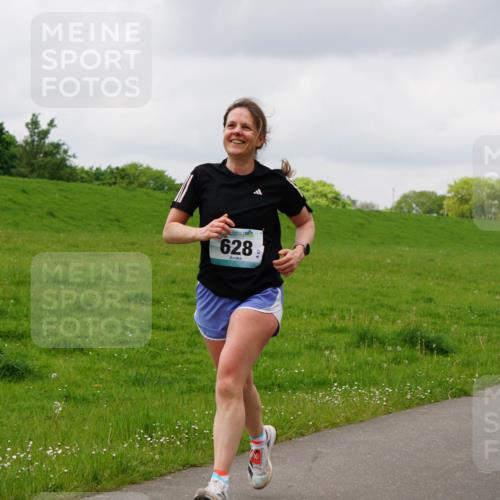 05.05.2024 - 7. Wedeler Halbmarathon Fuchs,  Jonas http://msf.ph/oto/6235556 05.05.2024 11:24:43 Laufen 628 meine-sportfotos.de