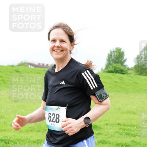05.05.2024 - 7. Wedeler Halbmarathon Fuchs,  Jonas http://msf.ph/oto/6235566 05.05.2024 11:24:44 Laufen 28 meine-sportfotos.de
