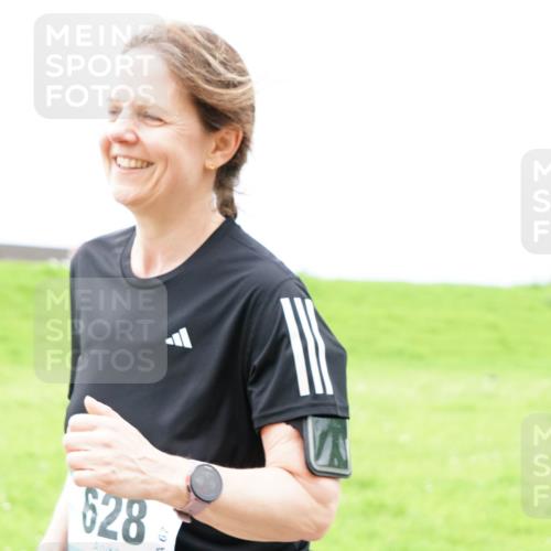 05.05.2024 - 7. Wedeler Halbmarathon Fuchs,  Jonas http://msf.ph/oto/6235569 05.05.2024 11:24:44 Laufen 628, 67 meine-sportfotos.de