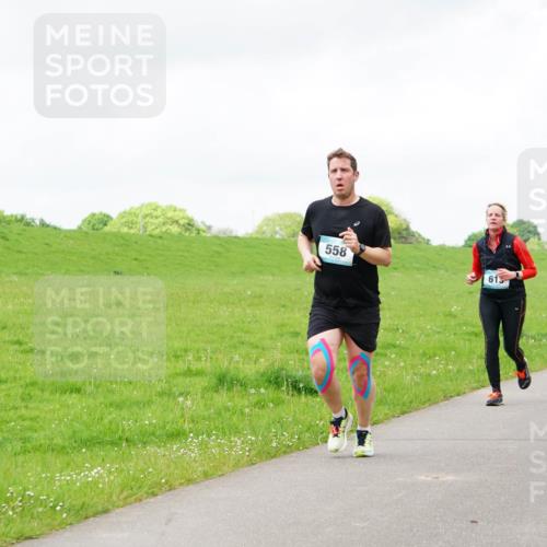 05.05.2024 - 7. Wedeler Halbmarathon Fuchs,  Jonas http://msf.ph/oto/6235582 05.05.2024 11:24:48 Laufen 558, 613 meine-sportfotos.de