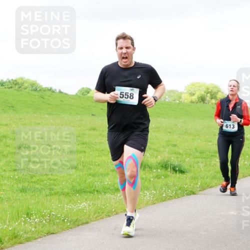 05.05.2024 - 7. Wedeler Halbmarathon Fuchs,  Jonas http://msf.ph/oto/6235591 05.05.2024 11:24:49 Laufen 558, 613 meine-sportfotos.de