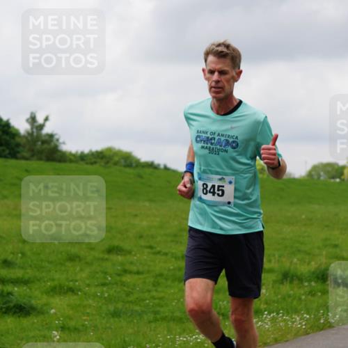 05.05.2024 - 7. Wedeler Halbmarathon Fuchs,  Jonas http://msf.ph/oto/6235621 05.05.2024 11:24:56 Laufen 845 meine-sportfotos.de