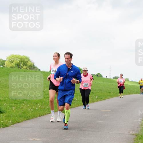 05.05.2024 - 7. Wedeler Halbmarathon Fuchs,  Jonas http://msf.ph/oto/6235644 05.05.2024 11:25:02 Laufen 890, 892 meine-sportfotos.de