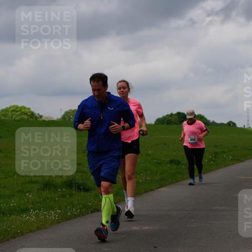 05.05.2024 - 7. Wedeler Halbmarathon Fuchs,  Jonas http://msf.ph/oto/6235653 05.05.2024 11:25:03 Laufen 892 meine-sportfotos.de