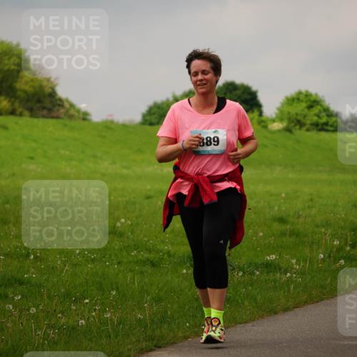 05.05.2024 - 7. Wedeler Halbmarathon Fuchs,  Jonas http://msf.ph/oto/6235686 05.05.2024 11:25:12 Laufen 389 meine-sportfotos.de