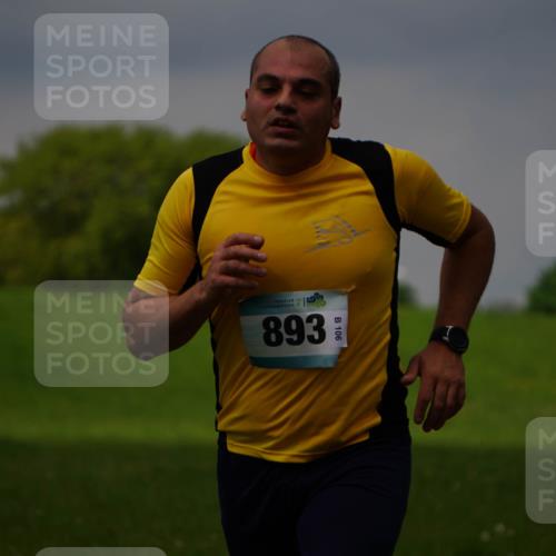 05.05.2024 - 7. Wedeler Halbmarathon Fuchs,  Jonas http://msf.ph/oto/6235704 05.05.2024 11:25:18 Laufen 893 meine-sportfotos.de