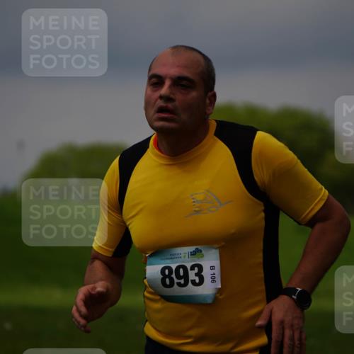 05.05.2024 - 7. Wedeler Halbmarathon Fuchs,  Jonas http://msf.ph/oto/6235709 05.05.2024 11:25:18 Laufen 893 meine-sportfotos.de