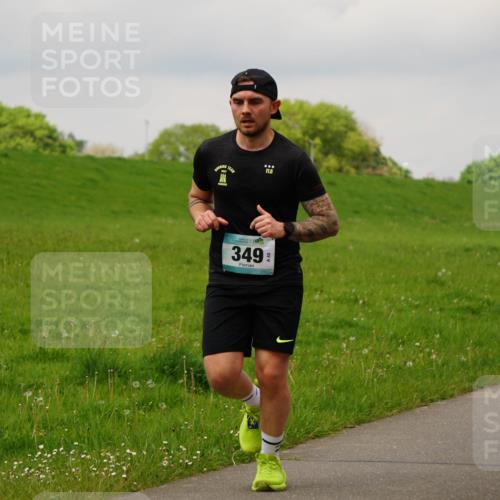 05.05.2024 - 7. Wedeler Halbmarathon Fuchs,  Jonas http://msf.ph/oto/6235745 05.05.2024 11:25:29 Laufen 718, 91, 349, 68 meine-sportfotos.de