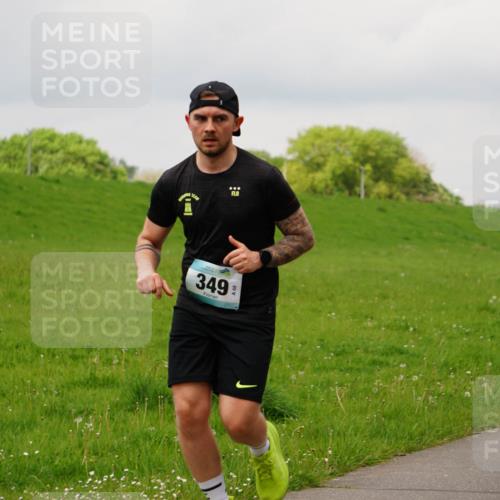 05.05.2024 - 7. Wedeler Halbmarathon Fuchs,  Jonas http://msf.ph/oto/6235748 05.05.2024 11:25:29 Laufen 718, 891, 349 meine-sportfotos.de