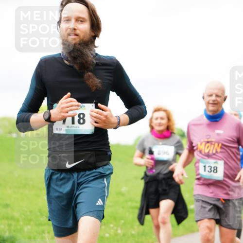 05.05.2024 - 7. Wedeler Halbmarathon Fuchs,  Jonas http://msf.ph/oto/6235756 05.05.2024 11:25:30 Laufen 778, 91, 138 meine-sportfotos.de