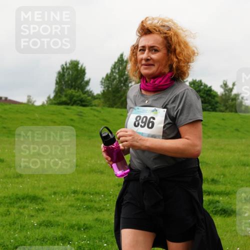 05.05.2024 - 7. Wedeler Halbmarathon Fuchs,  Jonas http://msf.ph/oto/6235776 05.05.2024 11:25:35 Laufen 896 meine-sportfotos.de