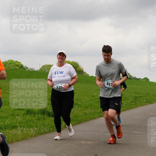 05.05.2024 - 7. Wedeler Halbmarathon Fuchs,  Jonas http://msf.ph/oto/6235794 05.05.2024 11:25:40 Laufen 22, 647, 735 meine-sportfotos.de
