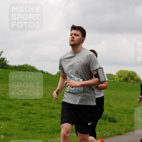 05.05.2024 - 7. Wedeler Halbmarathon Fuchs,  Jonas http://msf.ph/oto/6235799 05.05.2024 11:25:42 Laufen  meine-sportfotos.de