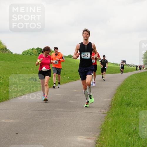 05.05.2024 - 7. Wedeler Halbmarathon Fuchs,  Jonas http://msf.ph/oto/6235826 05.05.2024 11:25:50 Laufen 73, 340, 13 meine-sportfotos.de