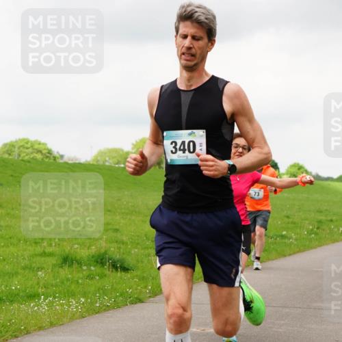 05.05.2024 - 7. Wedeler Halbmarathon Fuchs,  Jonas http://msf.ph/oto/6235836 05.05.2024 11:25:52 Laufen 96, 340, 13, 73 meine-sportfotos.de