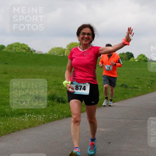 05.05.2024 - 7. Wedeler Halbmarathon Fuchs,  Jonas http://msf.ph/oto/6235839 05.05.2024 11:25:53 Laufen 874, 73, 13 meine-sportfotos.de