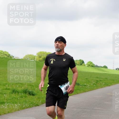 05.05.2024 - 7. Wedeler Halbmarathon Fuchs,  Jonas http://msf.ph/oto/6235863 05.05.2024 11:25:59 Laufen 180 meine-sportfotos.de