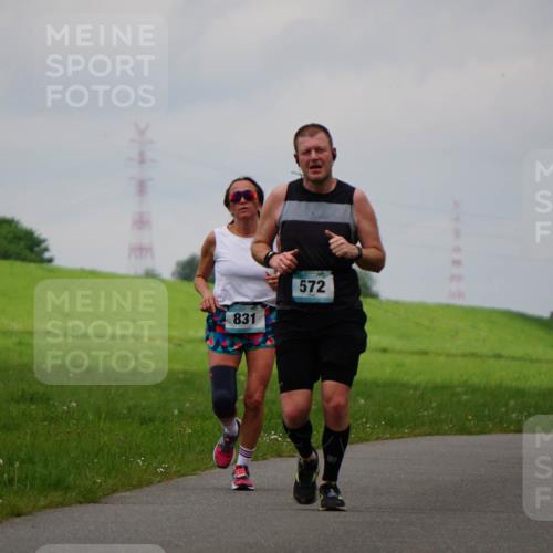 05.05.2024 - 7. Wedeler Halbmarathon Fuchs,  Jonas http://msf.ph/oto/6235874 05.05.2024 11:26:05 Laufen 831, 572 meine-sportfotos.de