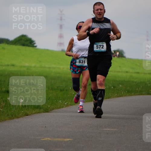 05.05.2024 - 7. Wedeler Halbmarathon Fuchs,  Jonas http://msf.ph/oto/6235879 05.05.2024 11:26:06 Laufen 831, 572 meine-sportfotos.de