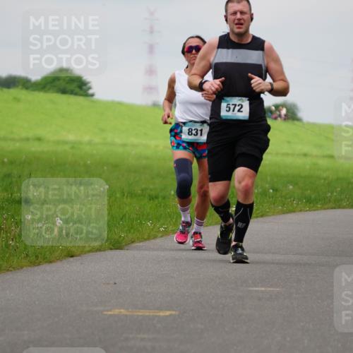 05.05.2024 - 7. Wedeler Halbmarathon Fuchs,  Jonas http://msf.ph/oto/6235880 05.05.2024 11:26:06 Laufen 831, 572 meine-sportfotos.de