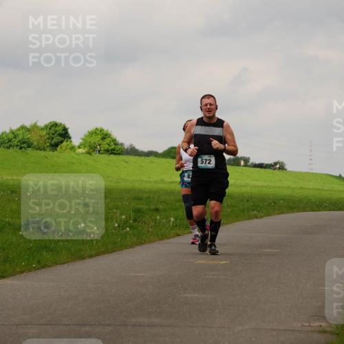 05.05.2024 - 7. Wedeler Halbmarathon Fuchs,  Jonas http://msf.ph/oto/6235883 05.05.2024 11:26:08 Laufen 572 meine-sportfotos.de