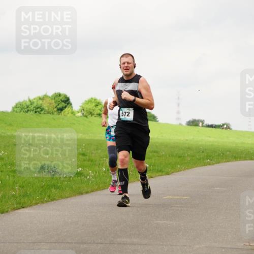 05.05.2024 - 7. Wedeler Halbmarathon Fuchs,  Jonas http://msf.ph/oto/6235892 05.05.2024 11:26:10 Laufen 572 meine-sportfotos.de