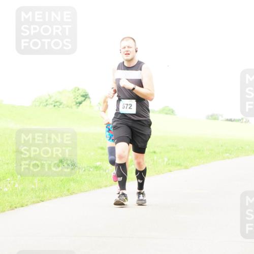 05.05.2024 - 7. Wedeler Halbmarathon Fuchs,  Jonas http://msf.ph/oto/6235897 05.05.2024 11:26:10 Laufen 572 meine-sportfotos.de