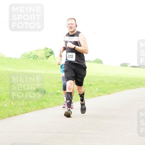 05.05.2024 - 7. Wedeler Halbmarathon Fuchs,  Jonas http://msf.ph/oto/6235898 05.05.2024 11:26:11 Laufen 572 meine-sportfotos.de