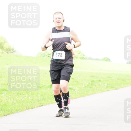 05.05.2024 - 7. Wedeler Halbmarathon Fuchs,  Jonas http://msf.ph/oto/6235906 05.05.2024 11:26:11 Laufen 572 meine-sportfotos.de